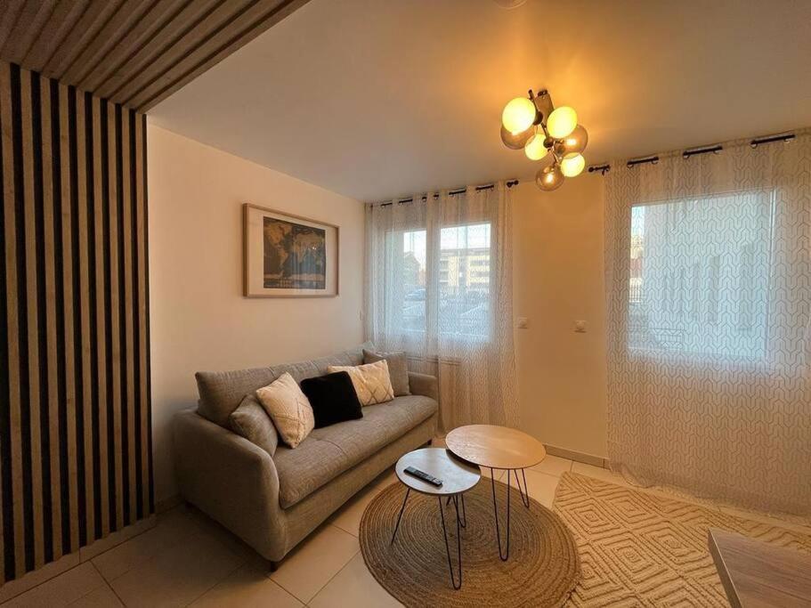 Apartmán Petit Cocon En Hyper-Centre Remeš Exteriér fotografie